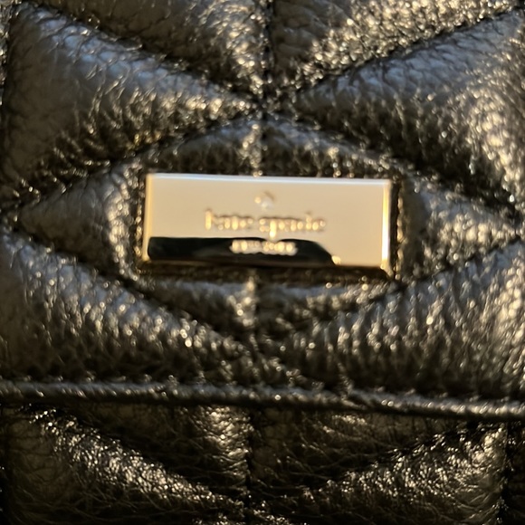 Giant Kate Spade tote. Never used. Brand new with tags attached! - Picture 3 of 6